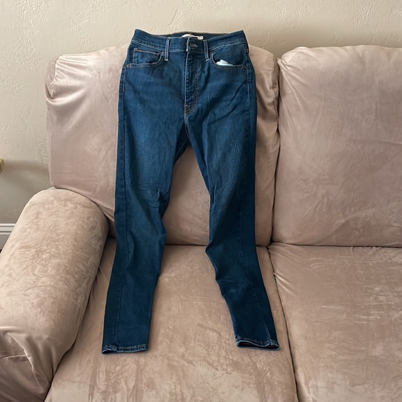 Levi’s Mile High Skinny Jeans - Picture 2 of 5